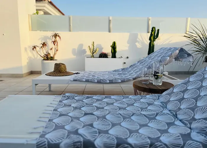 Fortuna Penthouse With Roof Terrace, Ac And Pool