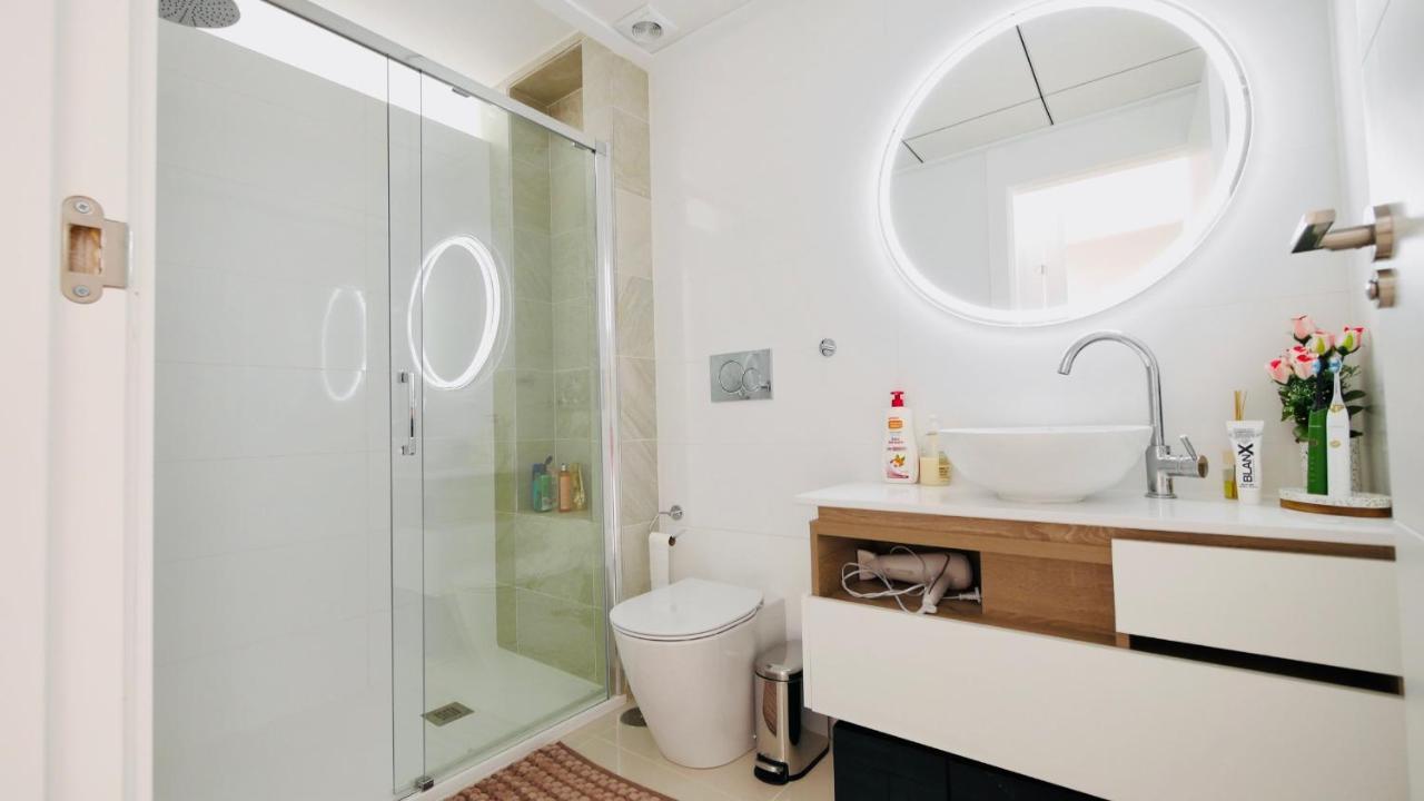 Apartment Fortuna Penthouse With Roof Terrace, Ac And Pool *