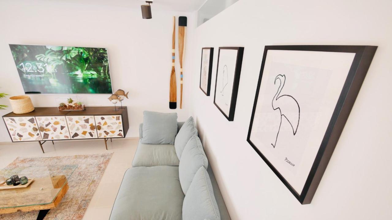 Fortuna Penthouse With Roof Terrace, Ac And Pool Apartment *