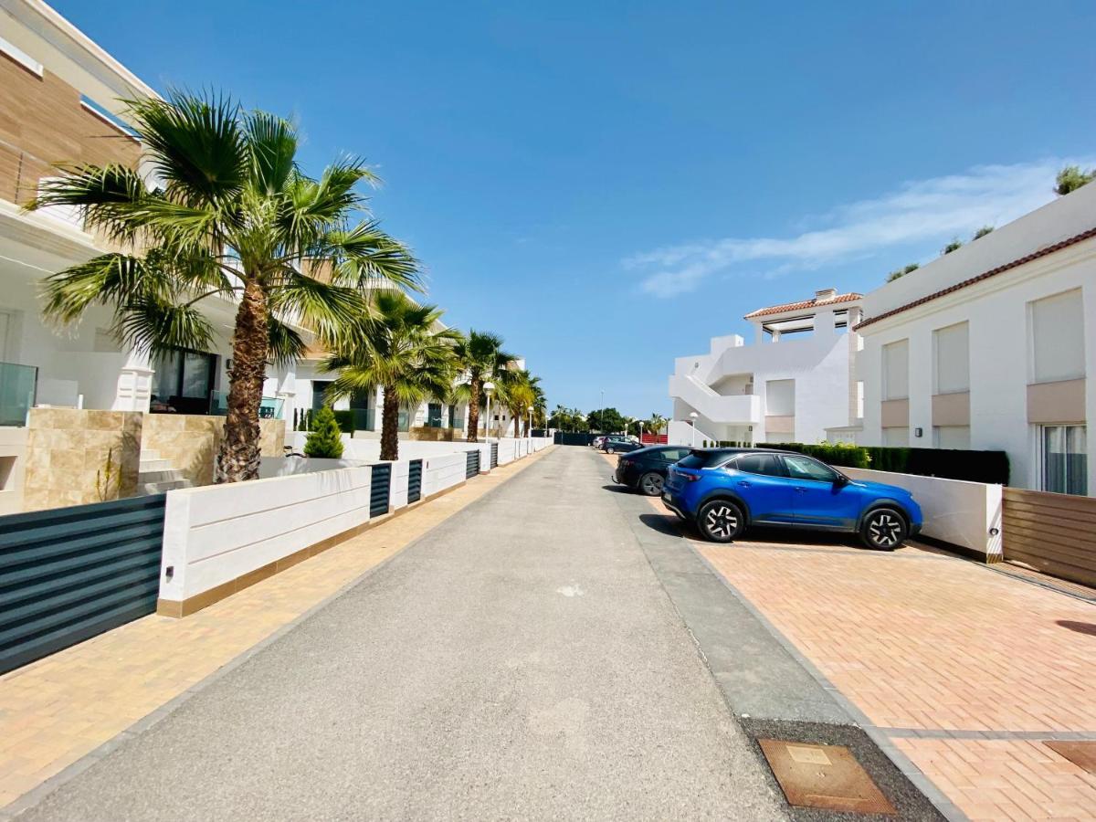 Apartment Fortuna Penthouse With Roof Terrace, Ac And Pool *